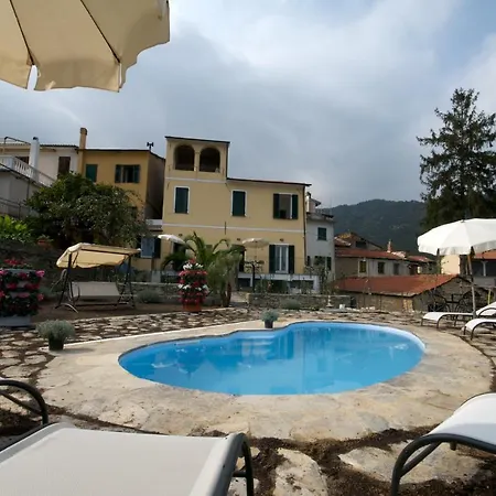 Lejlighedshotel Giada Country